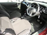 2016 DS 3 Chic Xenon Full LED Package Red Sedan for sale, Japanese used car export - photo 9 of 16 | GULJI TRADERS
