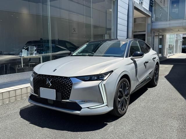 2023 DS 4 - photo 1 2023 DS 4 Sedan for sale, Japanese used car export - photo 1 of 9 | GULJI TRADERS