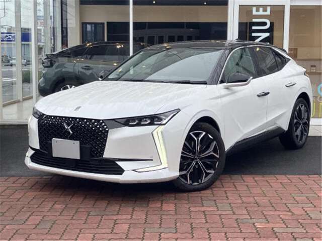 2026 DS 4 Sedan for sale, Japanese used car export | GULJI TRADERS