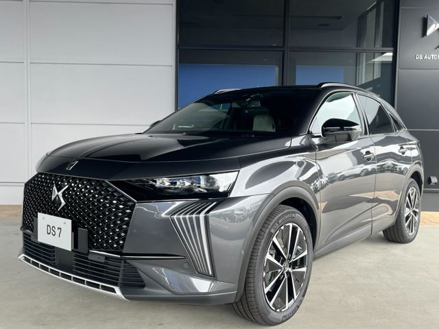 2025 DS 7 Hybrid AWD - photo 1 2025 DS 7 Hybrid AWD Sedan for sale, Japanese used car export - photo 1 of 79 | GULJI TRADERS
