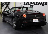 2010 Ferrari California F1DCT Sedan for sale, Japanese used car export - photo 11 of 38 | GULJI TRADERS