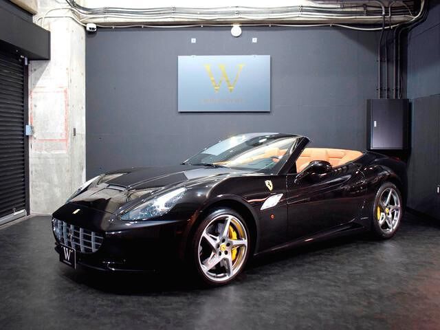 2010 Ferrari California Base - photo 1 2010 Ferrari California Base Sedan for sale, Japanese used car export | GULJI TRADERS