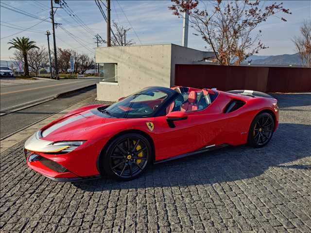 2022 Ferrari SF90 Stradale Spider Coupe for sale, Japanese used car export | GULJI TRADERS