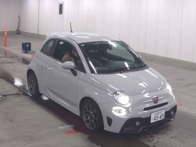 2018 Fiat Abarth Base Sedan for sale, Japanese used car export | GULJI TRADERS