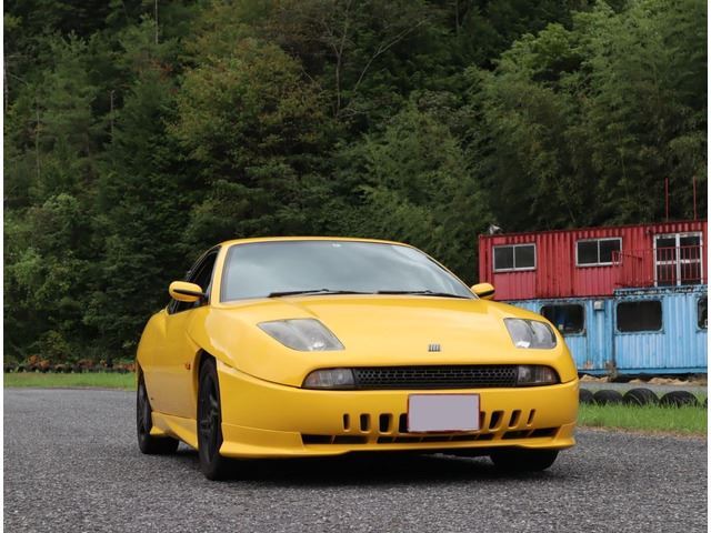 2000 Fiat Coupe Fiat Turbo - photo 1 2000 Fiat Coupe Fiat Turbo Coupe for sale, Japanese used car export | GULJI TRADERS