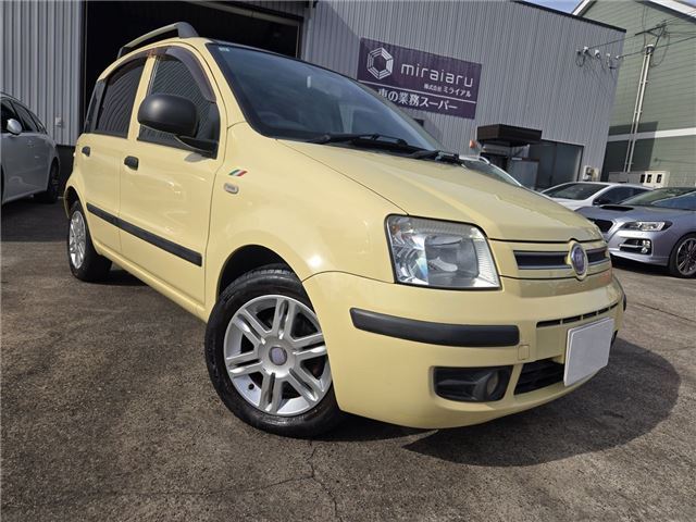 2011 Fiat Panda - photo 1 2011 Fiat Panda Sedan for sale, Japanese used car export - photo 1 of 80 | GULJI TRADERS