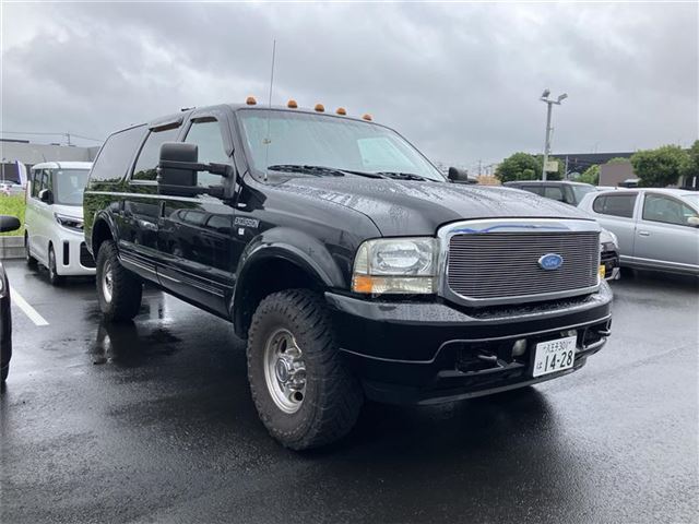 2001 Ford Excursion Sedan for sale, Japanese used car export | GULJI TRADERS
