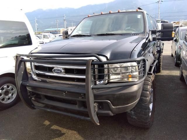2006 Ford Excursion Sedan for sale, Japanese used car export - photo 1 of 5 | GULJI TRADERS