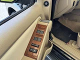 2010 Ford Explorer V8 4WD Sedan for sale, Japanese used car export - photo 18 of 20 | GULJI TRADERS