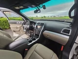 2015 Ford Explorer XLT Sedan for sale, Japanese used car export - photo 19 of 74 | GULJI TRADERS
