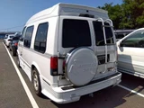 1996 GMC Safari American Road 4WD White Sedan for sale, Japanese used car export - photo 2 of 6 | GULJI TRADERS