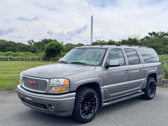 2010 GMC Yukon Sedan for sale, Japanese used car export | GULJI TRADERS