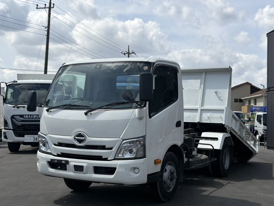 2022 Hino Dutro 2WD Truck for sale, Japanese used car export - photo 1 of 25 | GULJI TRADERS