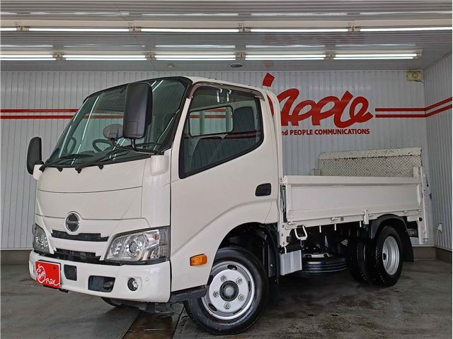 2023 Hino Dutro 6MT Diesel - photo 1 2023 Hino Dutro 6MT Diesel White Truck for sale, Japanese used car export - photo 1 of 74 | GULJI TRADERS