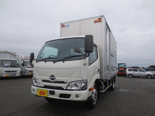 2023 Hino Dutro 2WD White Truck for sale, Japanese used car export - photo 1 of 23 | GULJI TRADERS