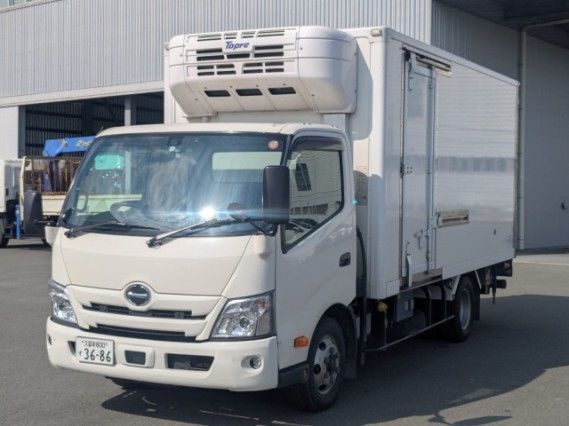 2023 Hino Dutro - photo 1 2023 Hino Dutro White Truck for sale, Japanese used car export - photo 1 of 9 | GULJI TRADERS
