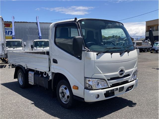 2024 Hino Dutro 2T/all low floor - photo 1 2024 Hino Dutro 2T/all low floor White Truck for sale, Japanese used car export - photo 1 of 20 | GULJI TRADERS