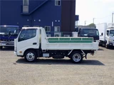 2024 Hino Dutro Reinforced dump truck, 2t, fully low-floor, three-way opening, with 2 intermediate pins. White Truck for sale, Japanese used car export - photo 4 of 51 | GULJI TRADERS