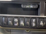 2024 Hino Dutro Reinforced dump truck, 2t, fully low-floor, three-way opening, with 2 intermediate pins. White Truck for sale, Japanese used car export - photo 38 of 51 | GULJI TRADERS