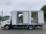 2025 Hino Dutro 4.0 Wide Long Low-Floor Diesel Turbo Refrigerated/Freezer White Truck for sale, Japanese used car export - photo 6 of 58 | GULJI TRADERS