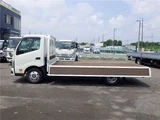 2025 Hino Dutro Flatbed wide-long 2t truck, unused, current model, 6-speed manual transmission, low-floor. White Truck for sale, Japanese used car export - photo 7 of 51 | GULJI TRADERS