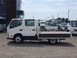 2025 Hino Dutro Double cab, 4WD, flatbed, 2-ton, registered but unused vehicle, current model, 5-speed manual transmission. White Truck for sale, Japanese used car export - photo 7 of 51 | GULJI TRADERS