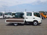 2025 Hino Dutro Double cab, 4WD, flatbed, 2-ton, registered but unused vehicle, current model, 5-speed manual transmission. White Truck for sale, Japanese used car export - photo 31 of 51 | GULJI TRADERS