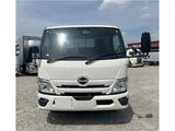 2025 Hino Dutro Flatbed truck with approximately 500km mileage. White Truck for sale, Japanese used car export - photo 5 of 29 | GULJI TRADERS