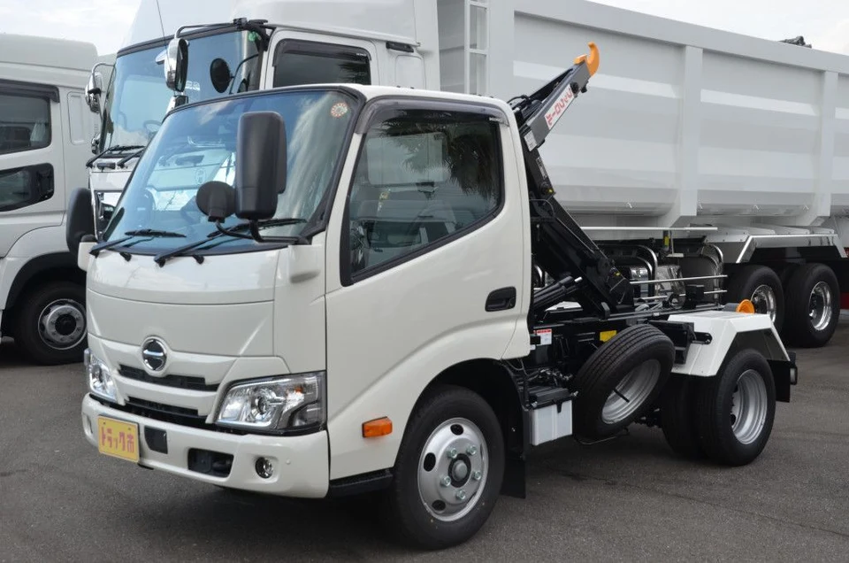 2025 Hino Dutro White Truck for sale, Japanese used car export - photo 1 of 25 | GULJI TRADERS