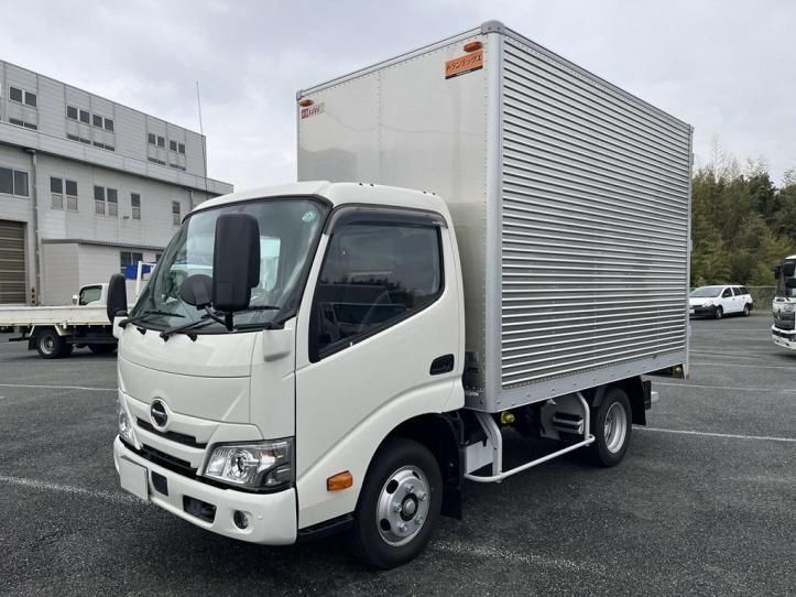 2025 Hino Dutro - photo 1 2025 Hino Dutro Other Truck for sale, Japanese used car export - photo 1 of 21 | GULJI TRADERS