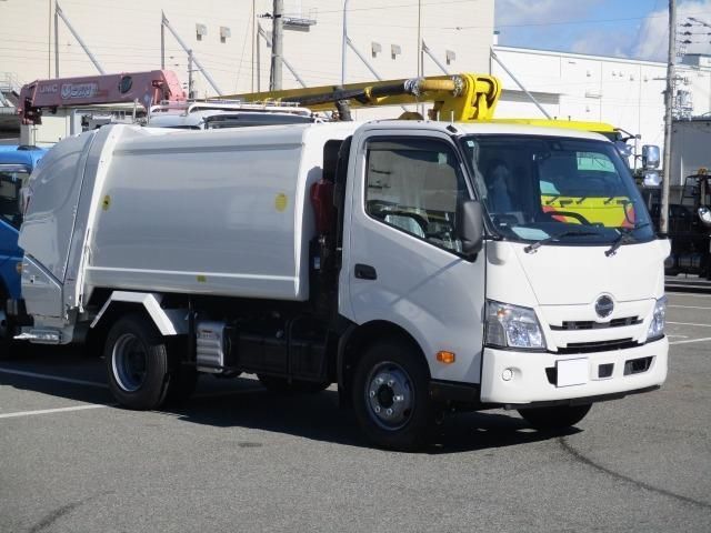 2025 Hino Dutro Truck for sale, Japanese used car export - photo 1 of 21 | GULJI TRADERS