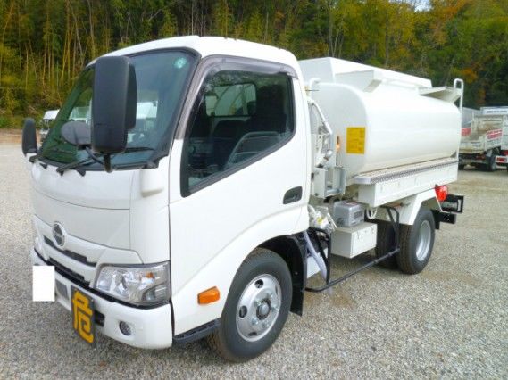 2025 Hino Dutro Tanker truck White Truck for sale, Japanese used car export - photo 1 of 9 | GULJI TRADERS