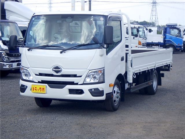 2026 Hino Dutro Flatbed wide-long 2t registered unused vehicle, post-facelift model, automatic transmission. - photo 1 2026 Hino Dutro Flatbed wide-long 2t registered unused vehicle, post-facelift model, automatic transmission. White Truck for sale, Japanese used car export - photo 1 of 51 | GULJI TRADERS