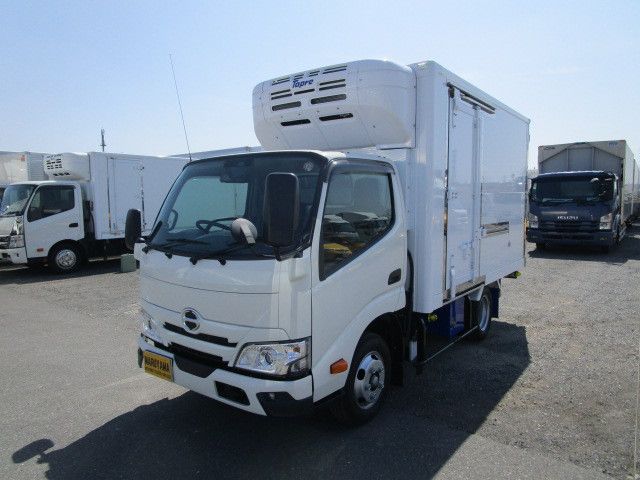 2026 Hino Dutro Low temperature, no power gate, standby 2WD White Truck for sale, Japanese used car export - photo 1 of 25 | GULJI TRADERS