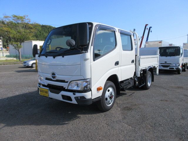 2026 Hino Dutro Power gate available, Not applicable, 4WD - photo 1 2026 Hino Dutro Power gate available, Not applicable, 4WD White Truck for sale, Japanese used car export - photo 1 of 25 | GULJI TRADERS