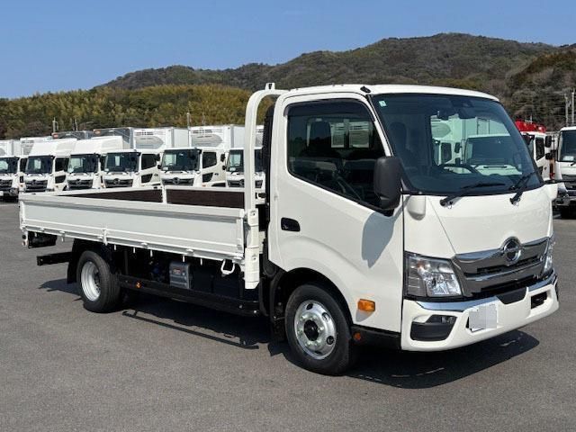 2026 Hino Dutro - photo 1 2026 Hino Dutro Other Truck for sale, Japanese used car export - photo 1 of 21 | GULJI TRADERS