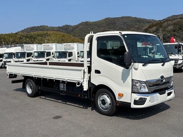 2026 Hino Dutro - photo 1 2026 Hino Dutro Other Truck for sale, Japanese used car export - photo 1 of 21 | GULJI TRADERS