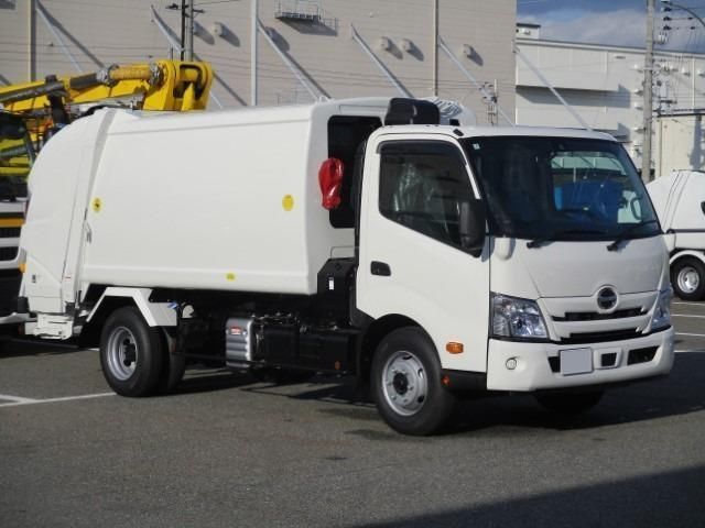 2026 Hino Dutro - photo 1 2026 Hino Dutro Other Truck for sale, Japanese used car export - photo 1 of 21 | GULJI TRADERS