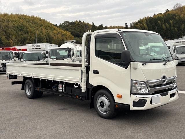 2026 Hino Dutro Other Truck for sale, Japanese used car export - photo 1 of 21 | GULJI TRADERS