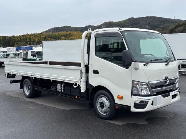 2026 Hino Dutro Other Truck for sale, Japanese used car export - photo 1 of 21 | GULJI TRADERS