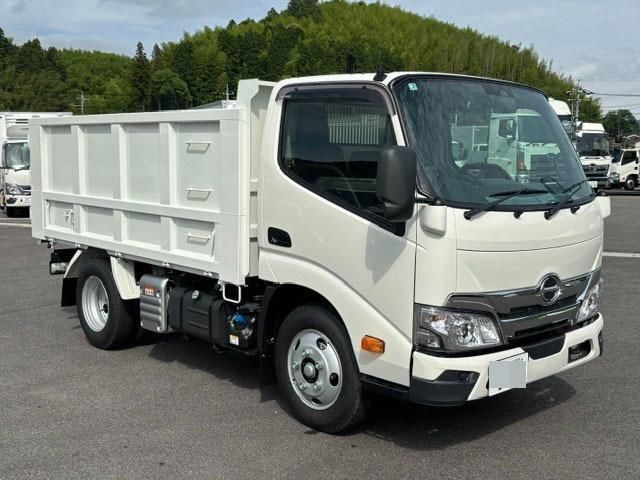 2026 Hino Dutro - photo 1 2026 Hino Dutro Other Truck for sale, Japanese used car export - photo 1 of 21 | GULJI TRADERS