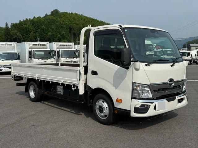 2026 Hino Dutro - photo 1 2026 Hino Dutro Other Truck for sale, Japanese used car export - photo 1 of 21 | GULJI TRADERS