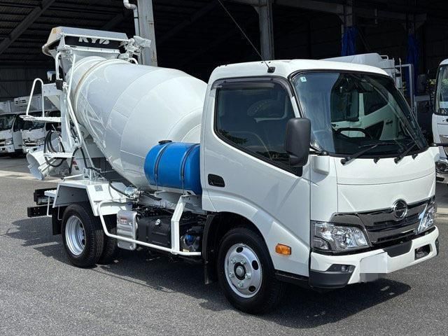 2026 Hino Dutro Truck for sale, Japanese used car export - photo 1 of 21 | GULJI TRADERS