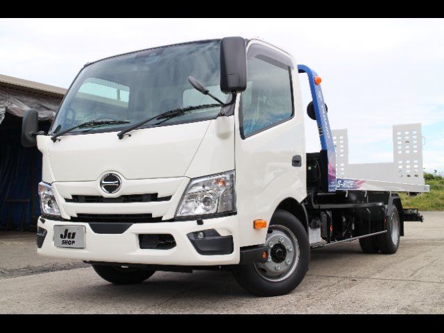 2026 Hino Dutro Truck for sale, Japanese used car export - photo 1 of 24 | GULJI TRADERS