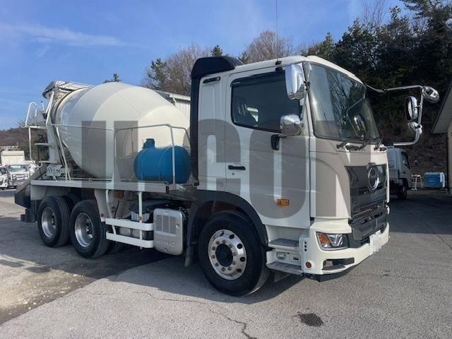 2024 Hino Profia Truck for sale, Japanese used car export | GULJI TRADERS