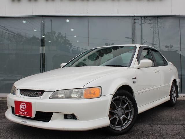 2001 Honda Accord Euro R, Mugen lip spoiler, genuine Recaro seats - photo 1 2001 Honda Accord Euro R, Mugen lip spoiler, genuine Recaro seats White Sedan for sale, Japanese used car export - photo 1 of 10 | GULJI TRADERS