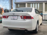 2005 Honda Accord 2.0 20A 4WD White Sedan for sale, Japanese used car export - photo 8 of 71 | GULJI TRADERS
