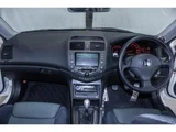2005 Honda Accord Euro R Mugen Aero / Air Cleaner Arago Pearl Sedan for sale, Japanese used car export - photo 3 of 9 | GULJI TRADERS
