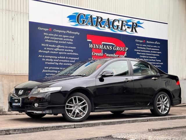 2006 Honda Accord 2.0 Euro R - photo 1 2006 Honda Accord 2.0 Euro R Black Sedan for sale, Japanese used car export - photo 1 of 9 | GULJI TRADERS