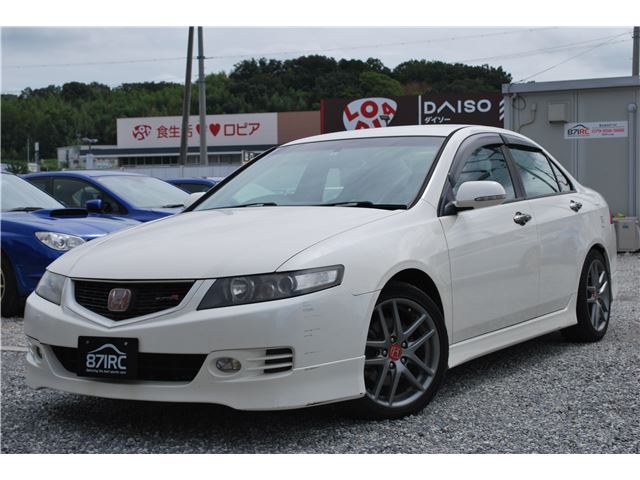 2007 Honda Accord Euro R Pearl Sedan for sale, Japanese used car export - photo 1 of 36 | GULJI TRADERS